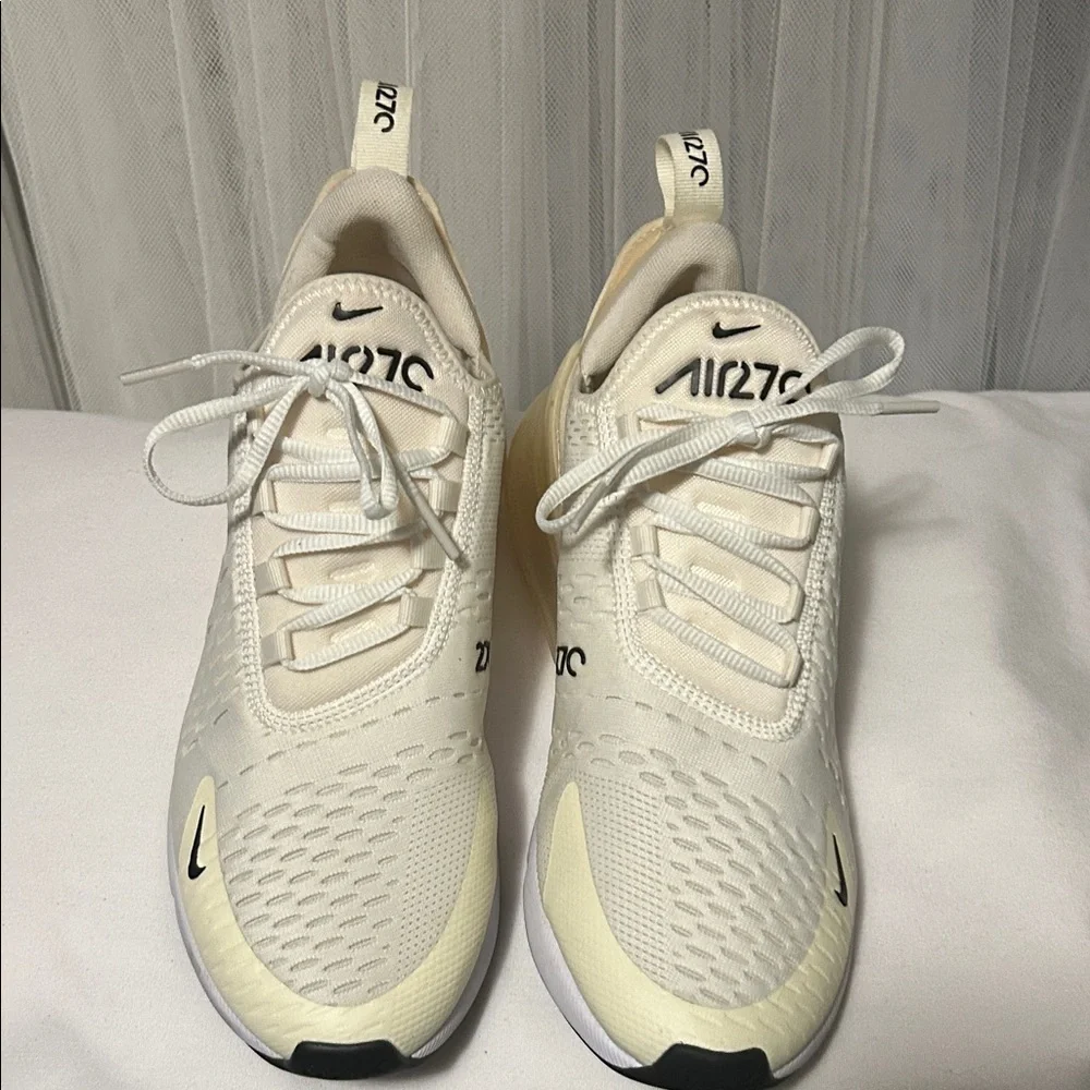 Nike Air 27C White Sneaker. Size 10. Excellent preowned condition.